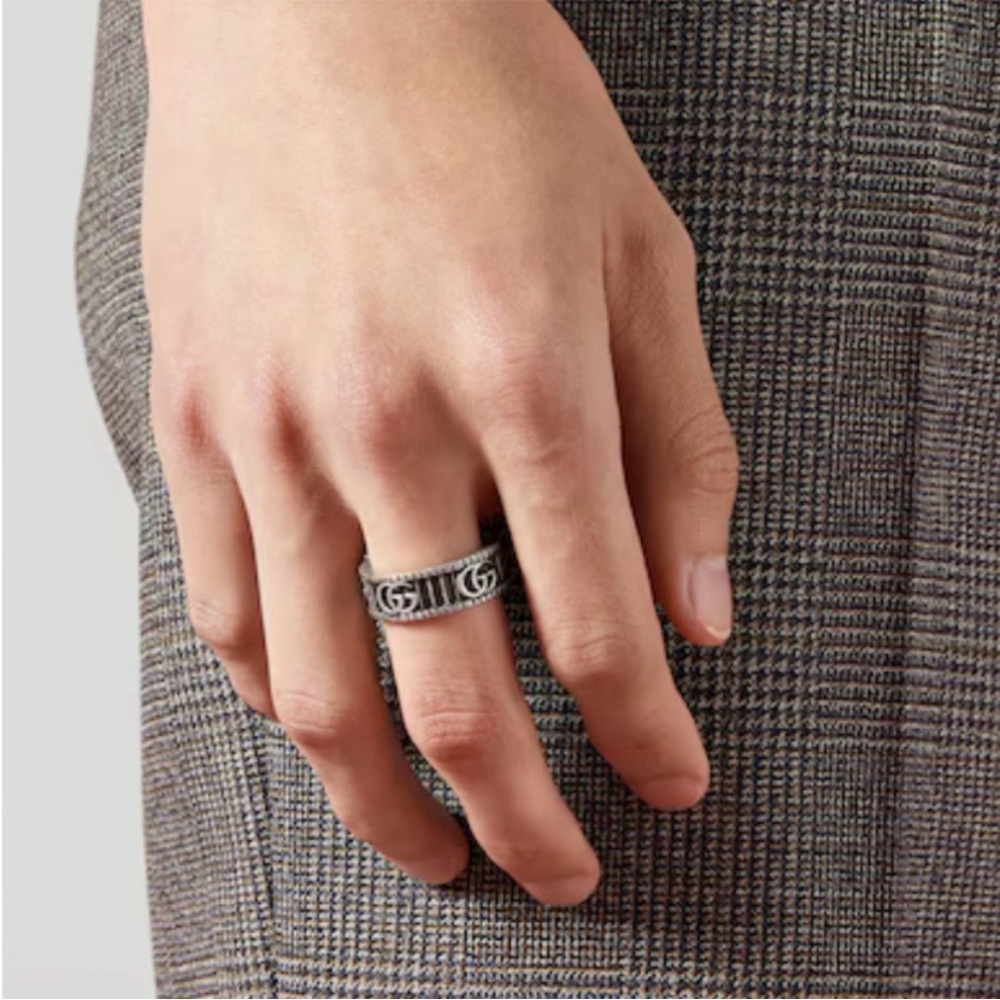 🌟GUCCI RING WITH DOUBLE G IN SILVER - Picture 3 of 9
